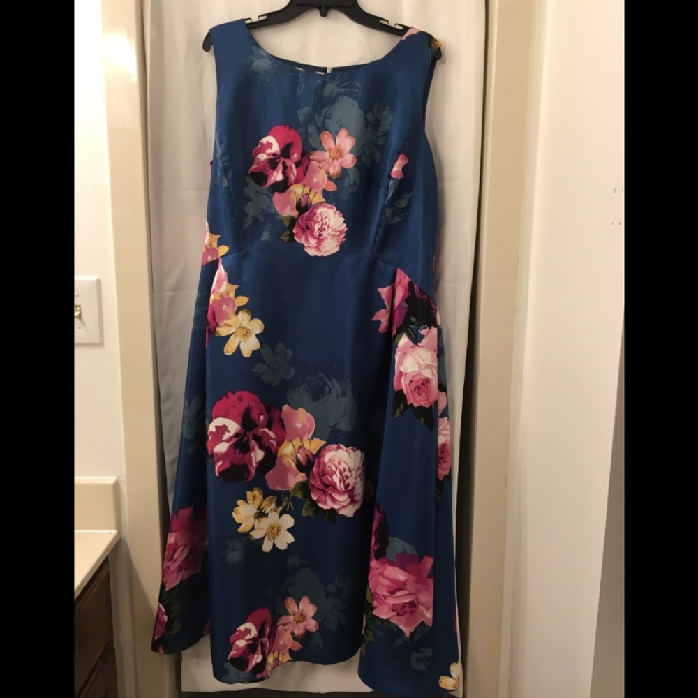 Lovely floral print dress